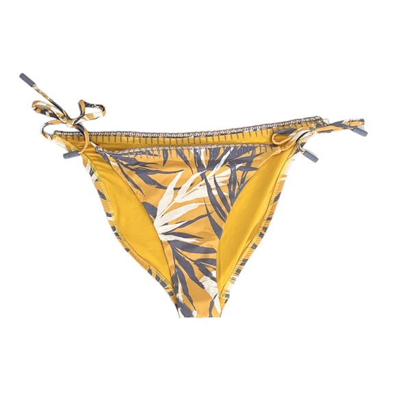 Red Carter Bamboo Leaf Print Crochet Lace Trim Bikini 2-Piece Swim Set In Amber - Picture 11 of 12